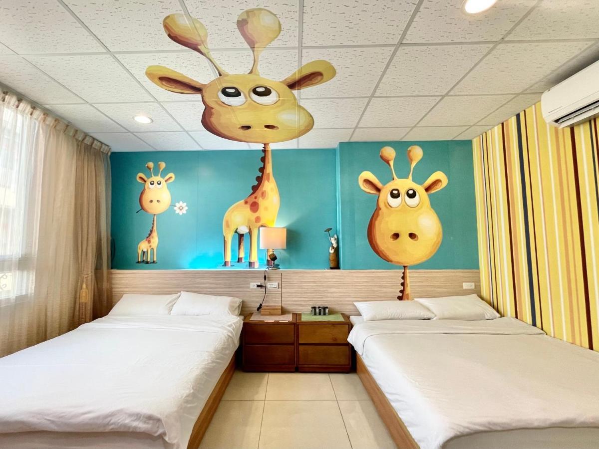 斑比bambi Hotell Tainan Exteriör bild