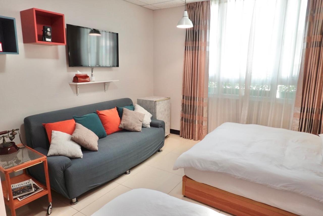 斑比bambi Hotell Tainan Exteriör bild
